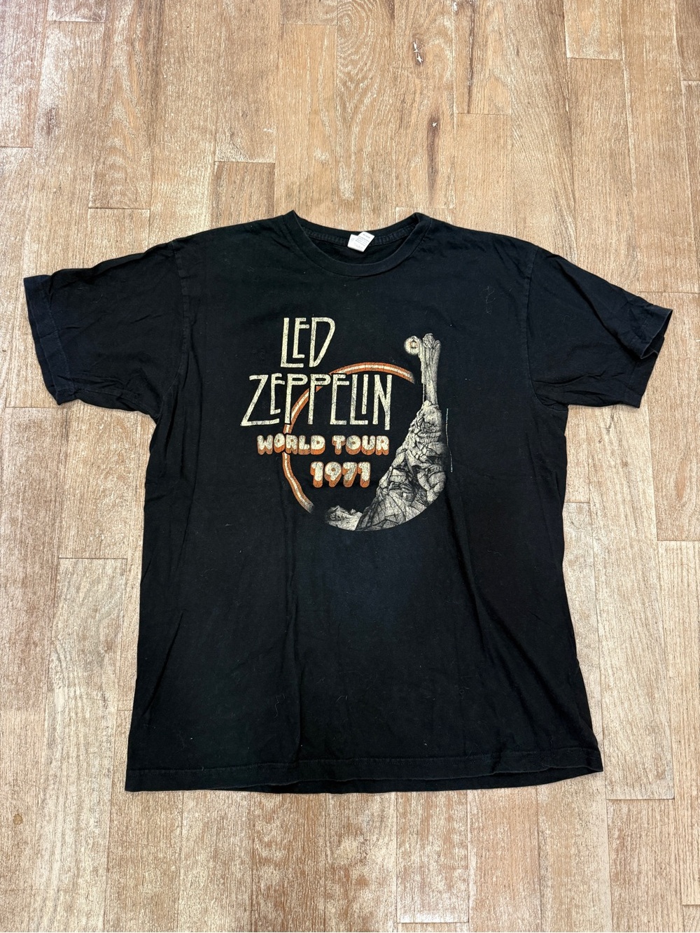 Vintage Led Zeppelin Black Short Sleeve Tee with Gold and Tan Graphic